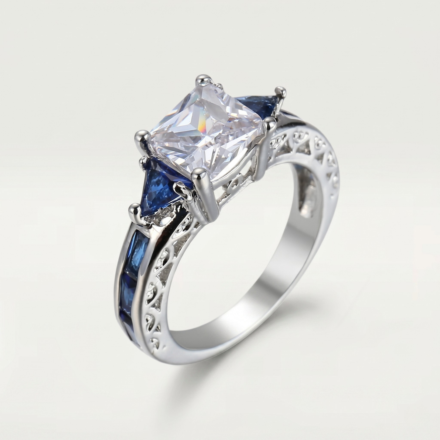 SILVER DIAMOND PRINCESS CUT VINTAGE RING